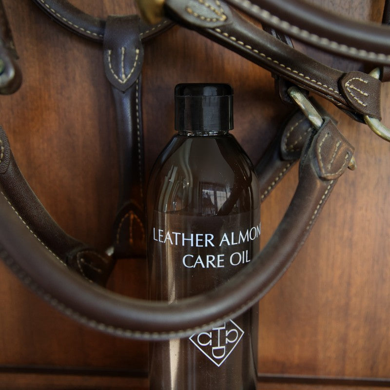 Grooming Deluxe - Huile pour cuir de briderie à l'amande