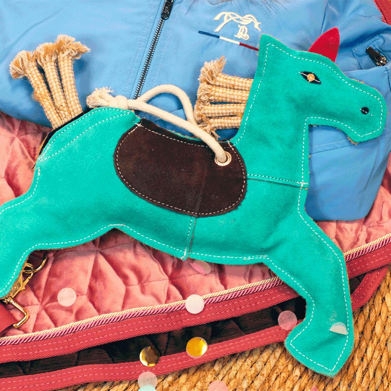 Kentucky Horsewear - Jouets pour chevaux Licorne | - Ohlala
