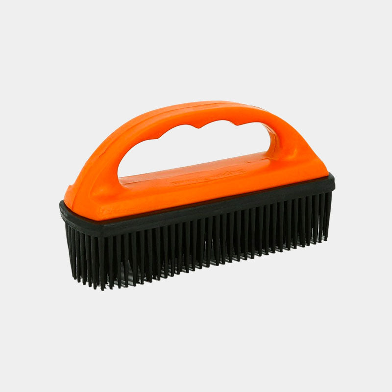 Hippotonic - Brosse en caoutchouc pour tapis noir/ orange | - Ohlala