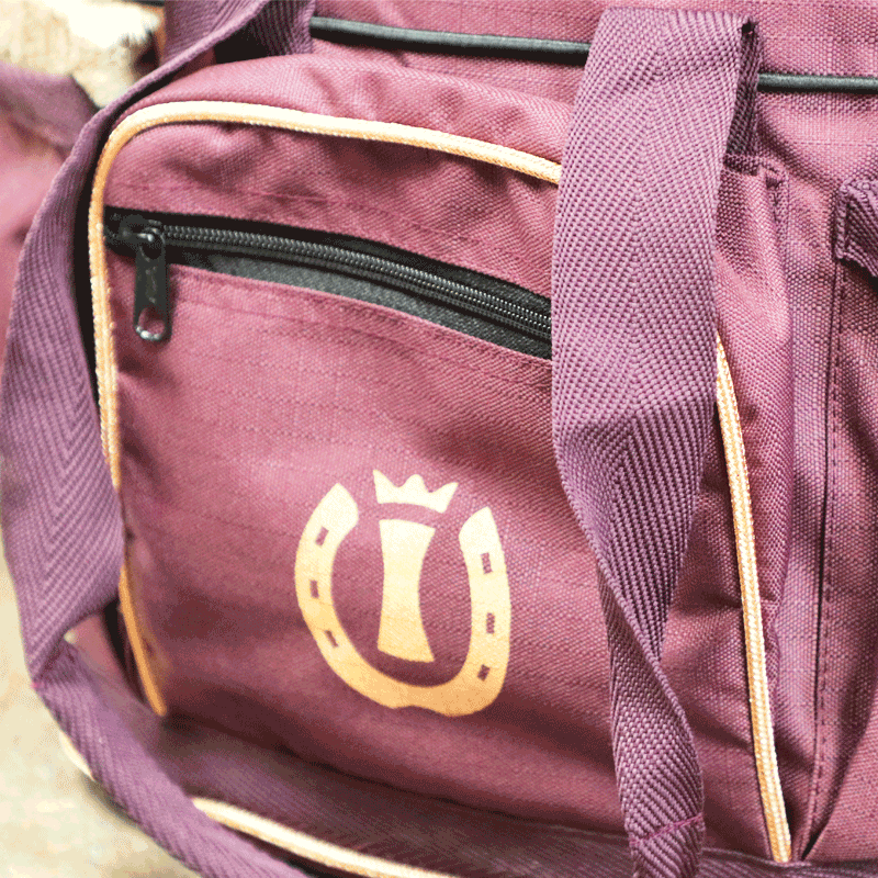 Imperial Riding - Sac de pansage Classic prune